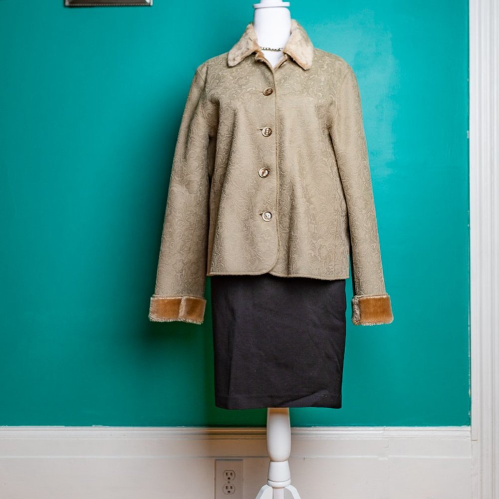 Cream Blazer - Rena Rowan